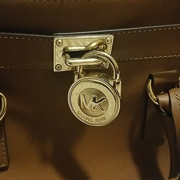 Michael Kors Handbag - Picture 4 of 7